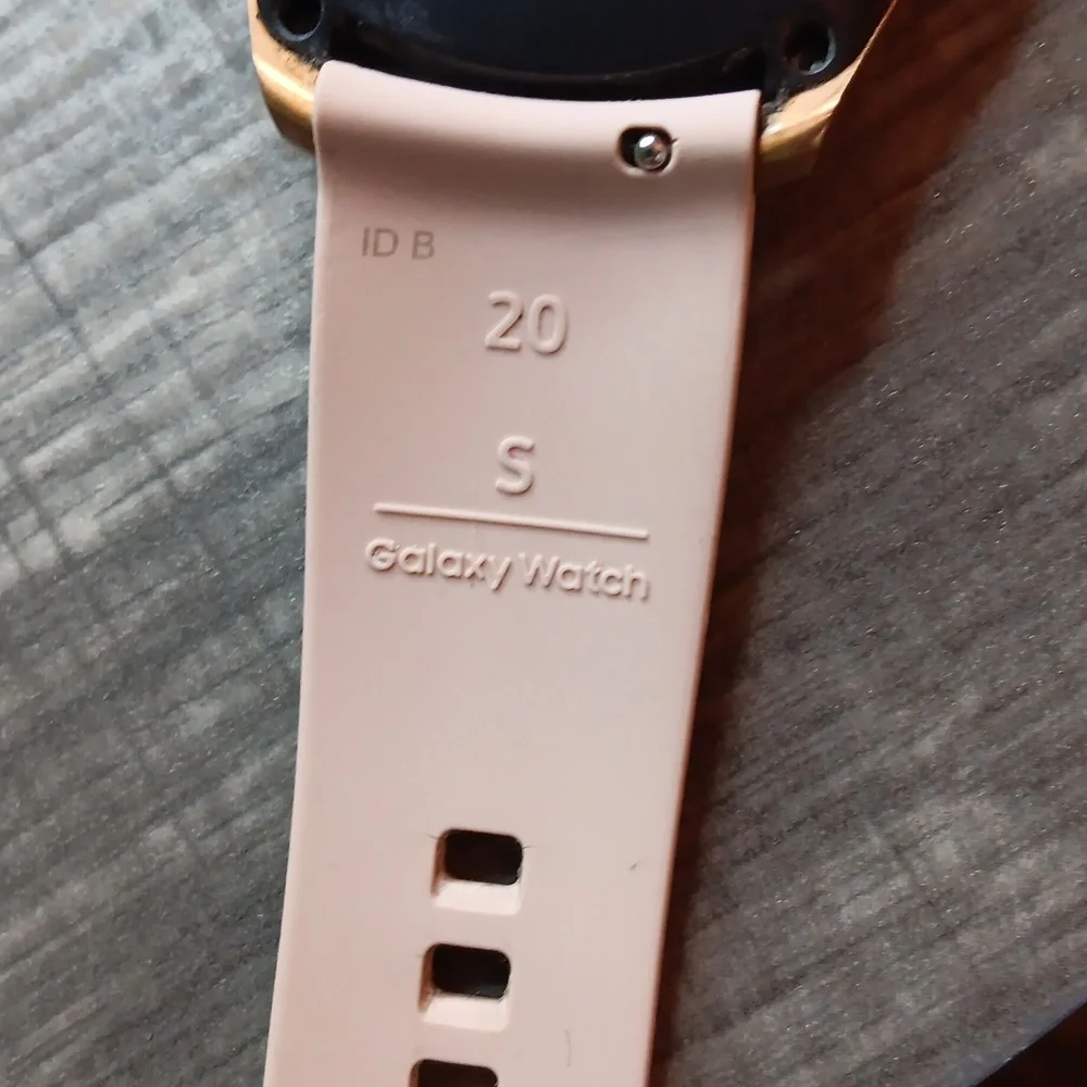 Samsung Galaxy Watch 42mm Rose Gold & Sand colored Strap